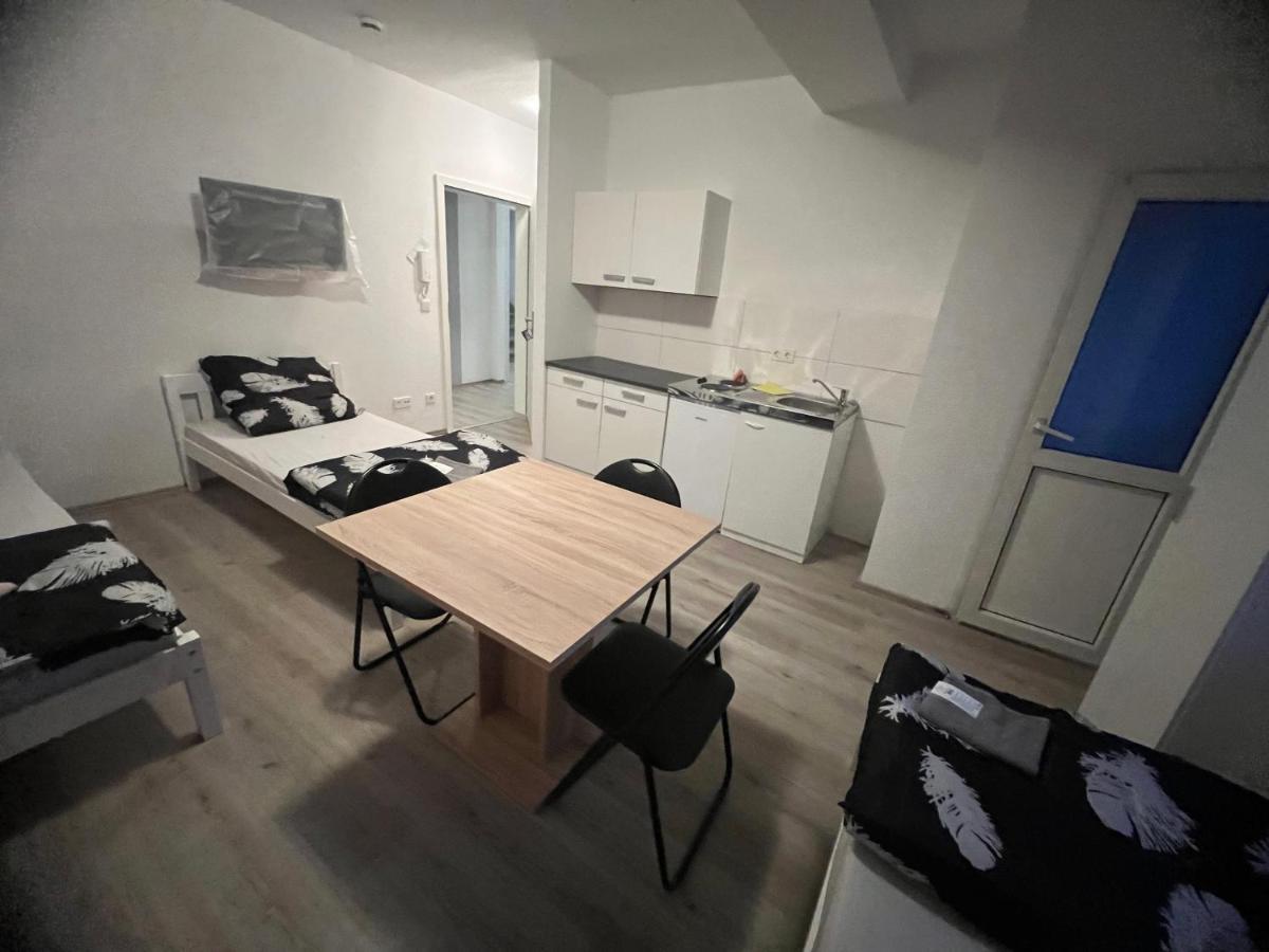 Top Monteurzimmer Duisburg Buitenkant foto