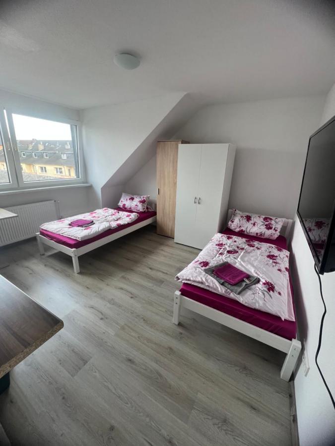 Top Monteurzimmer Duisburg Buitenkant foto
